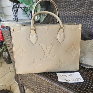 LV Tote Monogram Beige